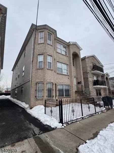 503-505 15th Ave, Newark, NJ 07103