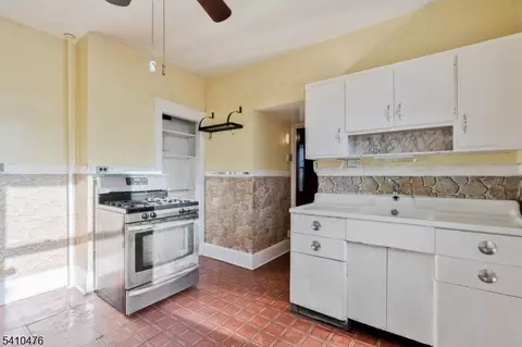 104 E Central Ave, Wharton, NJ 07885 photo 9