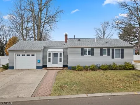 27 Garrabrant Rd, Clifton, NJ 07013