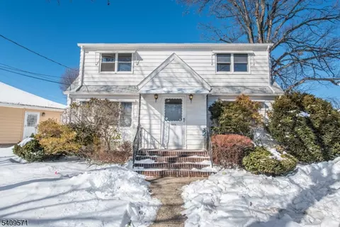 90 Dick St, Clifton, NJ 07013