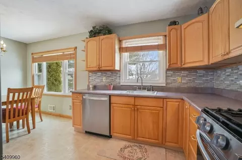 6 Herbert Ln, Hackettstown, NJ 07840 photo 10