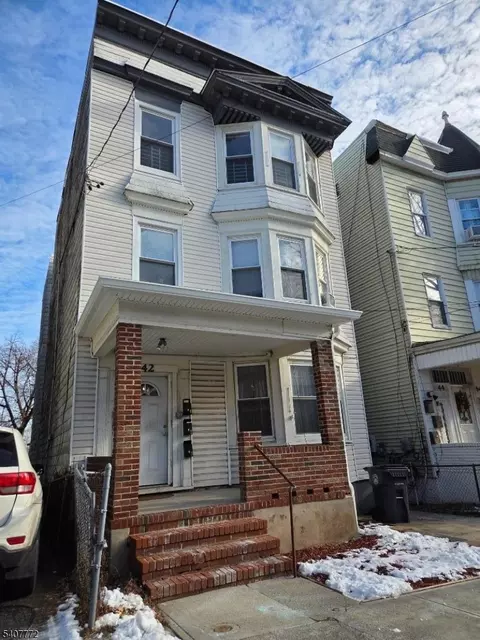 42 Seymour Ave, Newark, NJ 07108