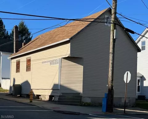 64 Filmore St, Phillipsburg, NJ 08865