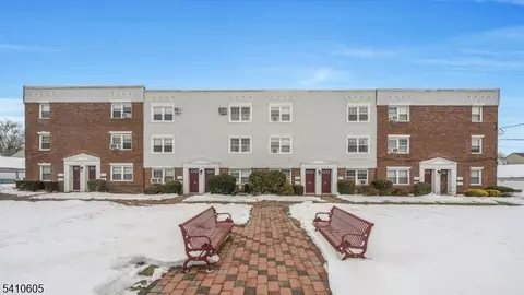 48 Hastings Ave #B, Rutherford, NJ 07070