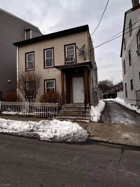 51 Ryle Ave, Paterson, NJ 07522