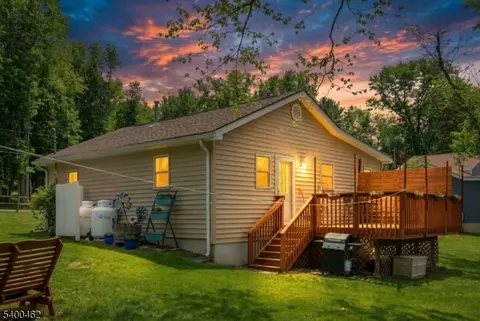 913 Oriole Trl, Newton, NJ 07860