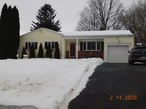 128 College View Dr, Hackettstown, NJ 07840