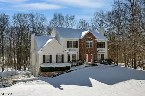 10 Mount Pleasant Rd, Sparta, NJ 07871