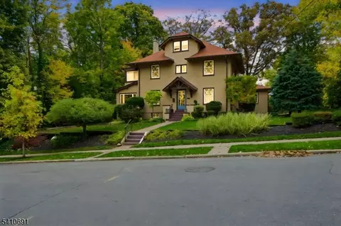 238 Rutgers Pl, Nutley, NJ 07110