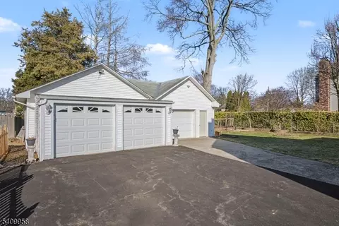 212 Vesper Ave, Middlesex, NJ 08846 photo 31
