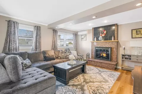 212 Vesper Ave, Middlesex, NJ 08846 photo 15