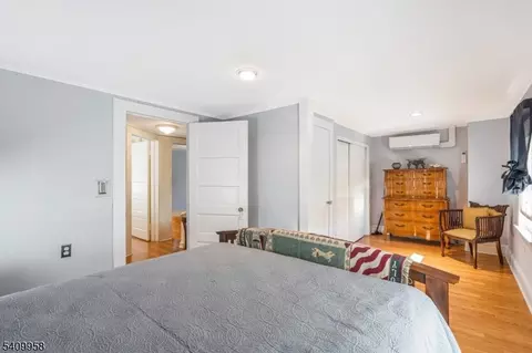 212 Vesper Ave, Middlesex, NJ 08846 photo 24