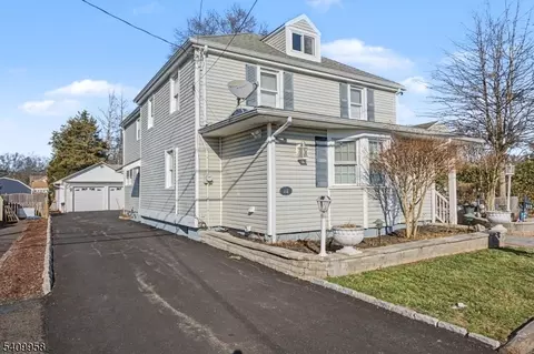 212 Vesper Ave, Middlesex, NJ 08846 photo 2