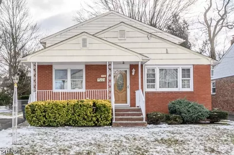 713 1st St, Dunellen, NJ 08812