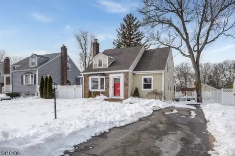 17 Shady Ln, Fanwood, NJ 07023