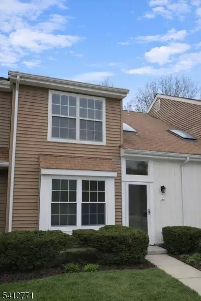 15 Nottingham Way, Somerset, NJ 08873