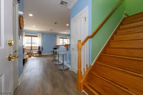 604 Avenue A #104, Bayonne, NJ 07002