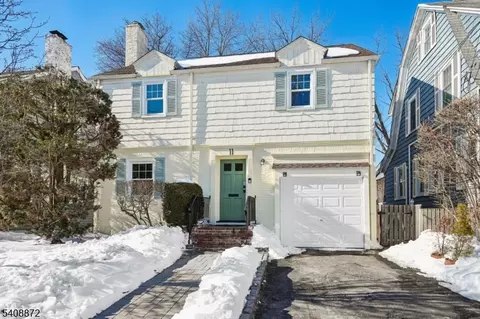 11 Overlook Ter, Maplewood, NJ 07040