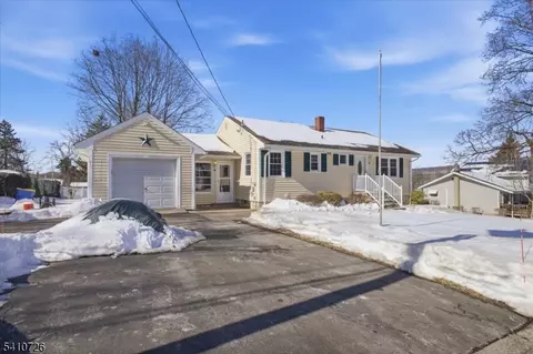 26 Louis Ave, South Bound Brook, NJ 08880