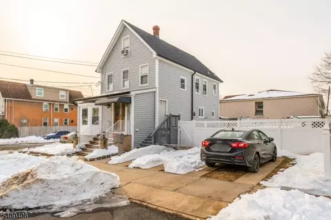 45 Leick Ave, Carteret, NJ 07008
