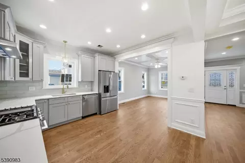 10 Buena Rd, Parsippany-troy Hills Twp, NJ 07054