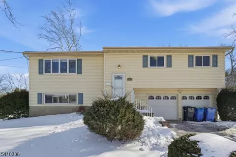 9 Atlantic Rd, Somerset, NJ 08873
