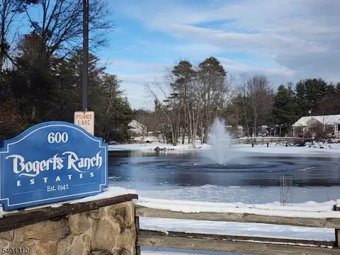 600 89 Pulis Ave #89, Franklin Lakes, NJ 07417