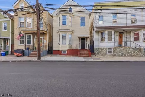 23 Fillmore St, Newark, NJ 07105