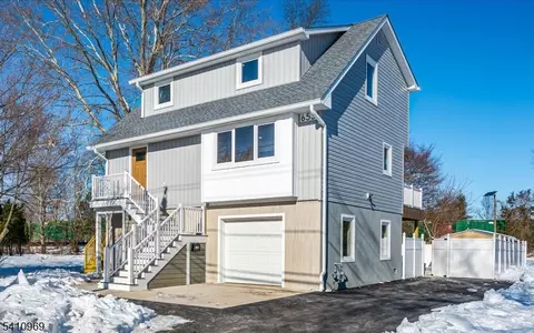 653 Huff Ave, Manville, NJ 08835