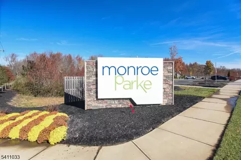 715 Stiller Ln #715, Monroe Township, NJ 08831