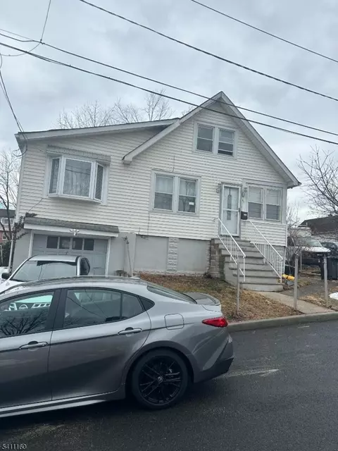 31 Windsor Ave, Vauxhall, NJ 07088