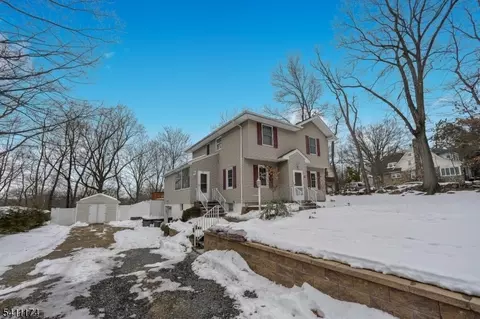 77 Garside Ave, Wayne, NJ 07470