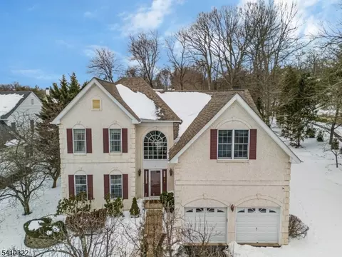 1 Tartan Dr, Basking Ridge, NJ 07920