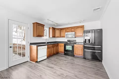 2 Beemer Rd, Wantage, NJ 07461 photo 7