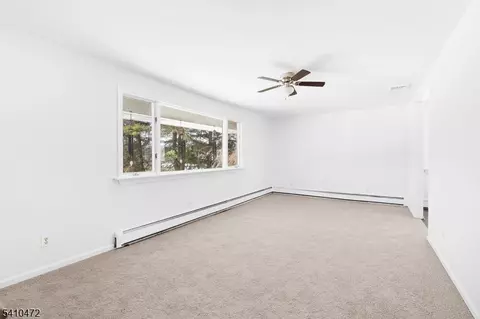 2 Beemer Rd, Wantage, NJ 07461 photo 4