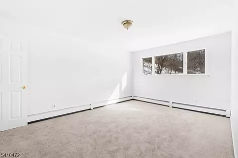 2 Beemer Rd, Wantage, NJ 07461 photo 17
