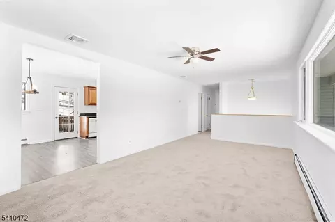 2 Beemer Rd, Wantage, NJ 07461 photo 5