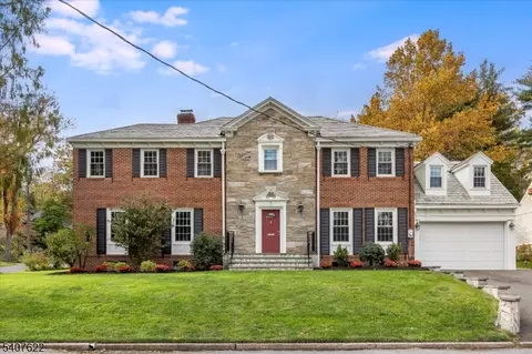 2 Hemlock Ct, Maplewood, NJ 07040
