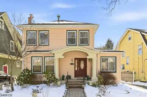 95 Parkway E, Bloomfield, NJ 07003