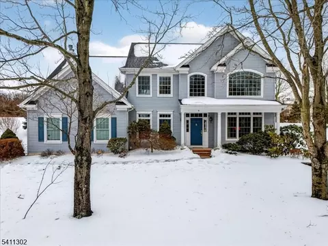 9 Winged Foot Ct, Skillman, NJ 08558