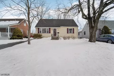 187 Olive Ave, Pompton Lakes, NJ 07442