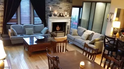 705 Mainsail Ln, Secaucus, NJ 07094