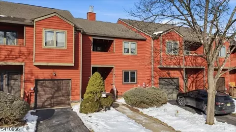 504 Clark Cir, Flemington, NJ 08822