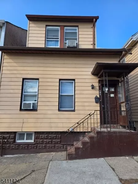 101 N 8th St, Paterson, NJ 07522
