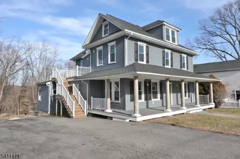 94 High St, Butler, NJ 07405