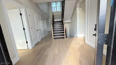 24 Peterson Rd, Wayne, NJ 07470 photo 3