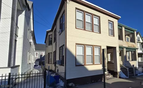 190 Columbia Ave, Passaic, NJ 07055