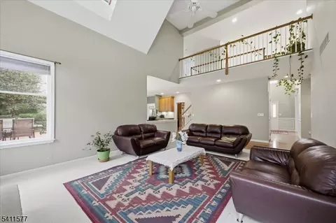 13 Old Schoolhouse Rd, Asbury, NJ 08802 photo 7
