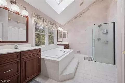 13 Old Schoolhouse Rd, Asbury, NJ 08802 photo 27