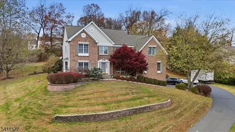 13 Old Schoolhouse Rd, Asbury, NJ 08802 photo 3